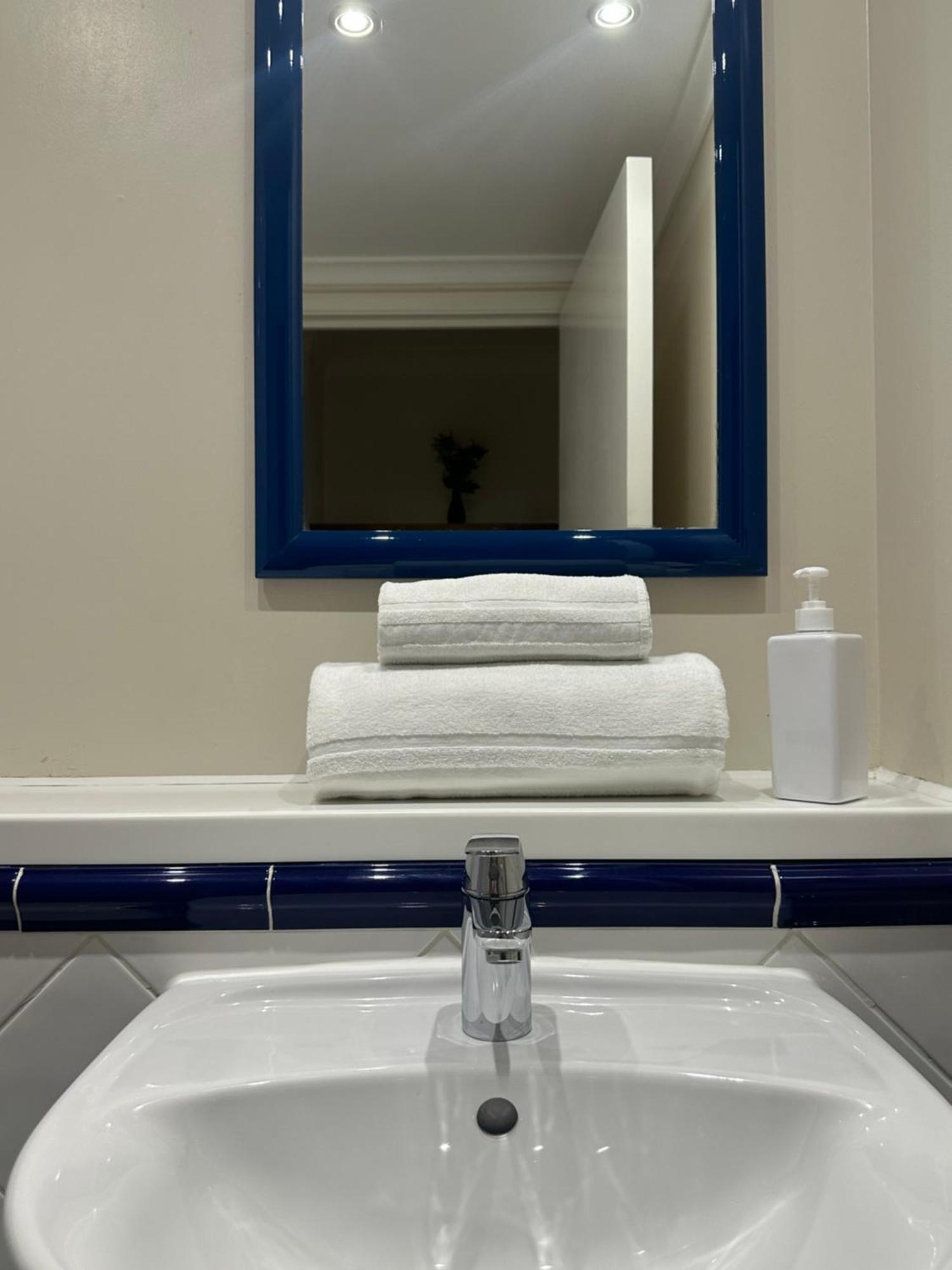 Go2 Glasgow Cumbernauld Hotel - Free Parking And Pet Friendly Εξωτερικό φωτογραφία